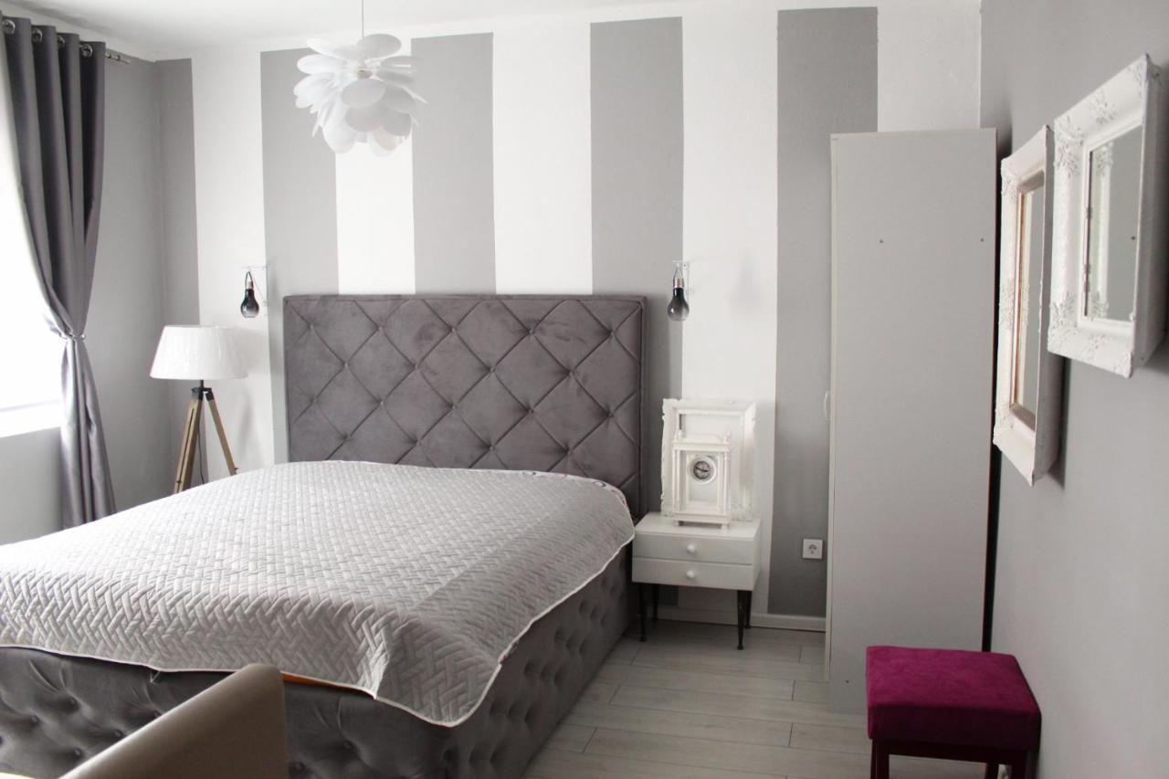 La Rose Appartamento Cetinje Esterno foto